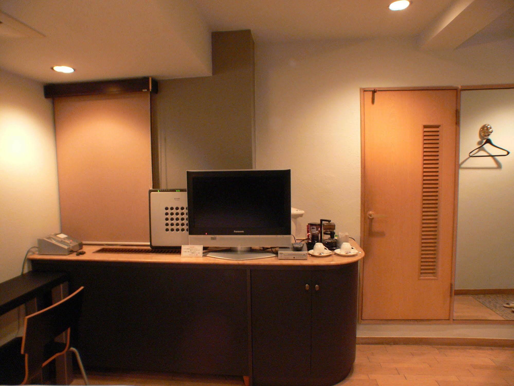 Shinjuku City Hotel N.U.T.S Tokyo Bagian luar foto